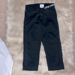 Nike Pro Dri-fit crop leggings